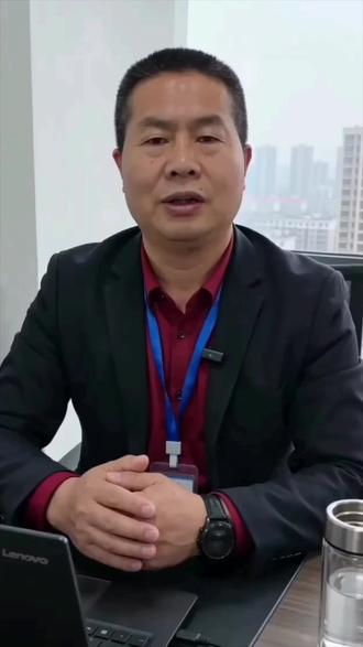 BV硬线
✅ 优点:
抗老化、耐氧化、接线牢固不易松动、价格便宜、散热好、家装暗埋首选。
❌ 缺点:太硬,弯线、穿管转弯费劲,不好弯折。#电工入门基础知识 #创作者中心 #创作灵感 #电工知识 #水电避坑