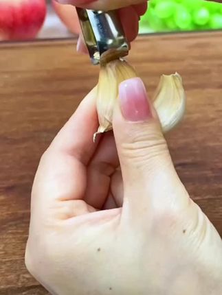 #推荐一款好用省力的剥蒜器, #居家必备好物