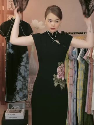 #气质旗袍 #旗袍美人 #旗袍 #高贵优雅 #东方美