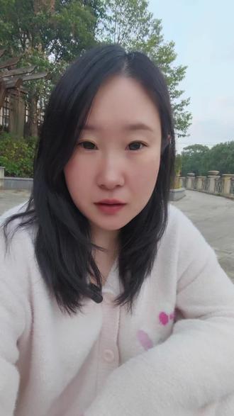 看我发现了什么,哈哈,学英语的用处来了
#就想说点大实话 #内容太过真实