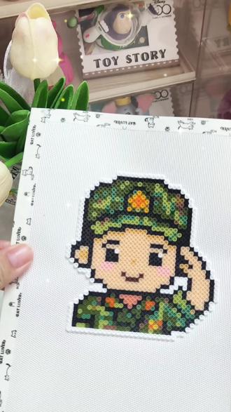 ⭕拼豆日常|Q版军人卡通
#拼豆 #军人卡通#纪念礼物 #拼豆图纸 #拼豆日常