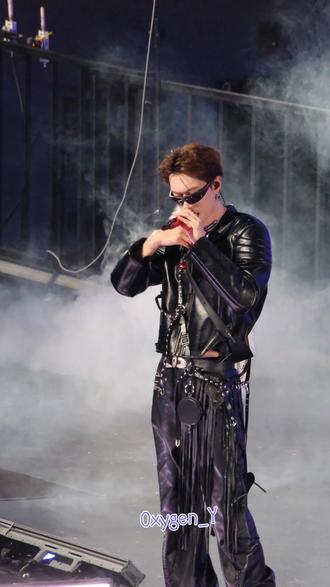 ONER 苏州 memo 立志于每套妆造至少发一个视频
#ONER #ONER巡演日记 #oner岳岳 #oner木子洋 #oner灵超