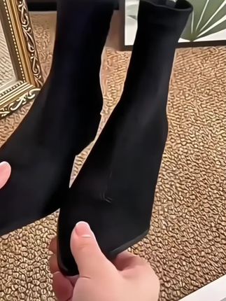 小众弹力瘦瘦靴秋冬新款法式平底尖头短靴 #小众穿搭 #软底软面穿上超舒服 #好穿又好搭 #舒适百搭 #好穿又好看的百搭鞋推荐