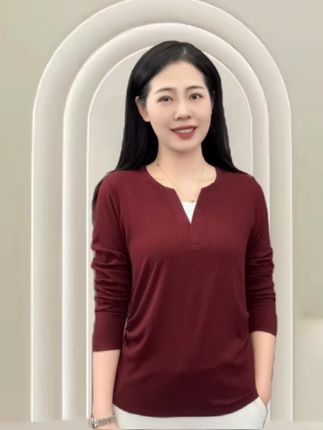金六指秋装新款时尚缩褶显瘦开筒V领假 两件百搭独特长袖打底衫#时尚穿搭 #秋款穿搭 #好穿又好搭 #面料柔软舒适 @DOU+上热门 @DOU+小助手 @抖音小助手