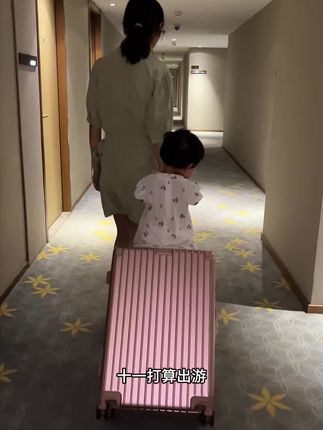 带娃旅行有了这个可以压缩的收纳袋,真的太省空间了 #出差旅行必备 #收纳袋