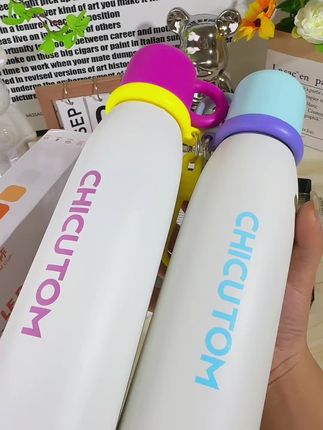 这个价格就能买到316陶瓷水杯真的大划算!盖子还可以当小水杯~每学期换个新的都不心疼#杯子控 #吸管杯 #保温杯 #奇古堂水杯 #多喝水