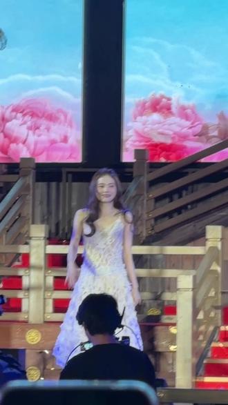 姐姐沙我~#甜美暴击现场 #井迪 #井迪儿