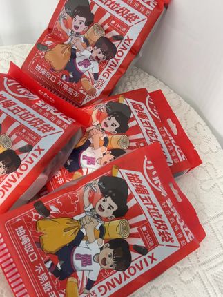 终于出这种免撕的垃圾袋了,不像之前买的这种不小心去撕坏了可浪费呢。你看这个就跟抽纸一样,用一个抽一个可方便了。关键它这个质量真的特别好,给你看一下它的韧性啊,老结实了!还是加大加厚的呢,厨房的汤汤水水你就放心倒好了,一点都不带漏的。#免撕垃圾袋 #小杨臻选垃圾袋 #家家必备 #家居好物 #垃圾袋手提式加厚款推荐