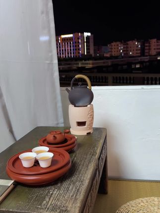 晚风徐徐,吹散一天的疲惫🍃🍃🍃#享受独处 #好物推荐🔥 #炭炉#黑陶