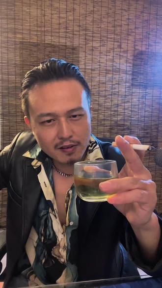 既然想公开喝吐我?你简直无法无天…