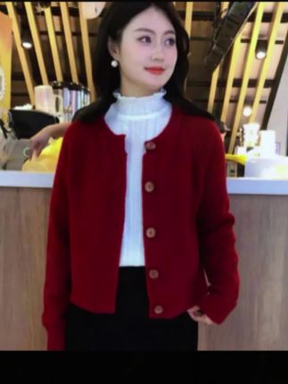 时尚洋气针织衫毛衣外套女年秋冬新款小个子宽松显瘦长袖上衣#毛呢外套#谁穿谁好看#洋气减龄 @DOU+小助手