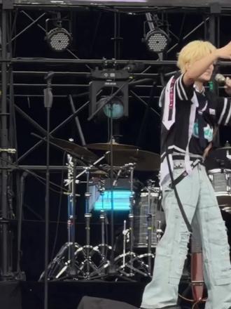 🐯:露珠和酒菜们都辛苦了
当然了再就业最大的团粉头子就是他们自己啊 #0713 #再就业男团 #群像#陆虎