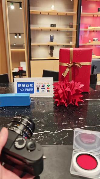 黑白摄影中红镜怎么用?#摄影知识 #黑白摄影 #红色滤镜 #徕卡黑白机 #徕卡