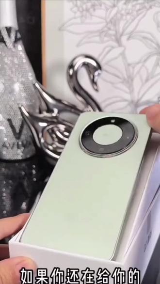 #荣耀x70 的老板们硕大凸出摄像头搭配#镜头膜 #AR 无损像素拍照体验,定位秒贴#手机数码 #华为手机