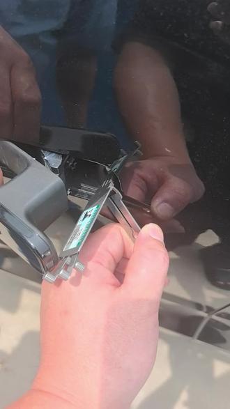 零跑D19开锁救援成功 开锁工作的意义大概就是开开的瞬间,享受客户的喜悦吧