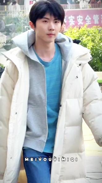 于人于物 细水长流 弥足珍贵#马嘉祺 #路透 #我们生活在南京 #马嘉祺生日快乐 @时代少年团-马嘉祺 @抖音来客官方助推官 @抖音视推 @抖音流量扶持商家 #凡人修仙传