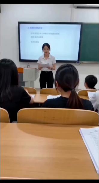 带小耄去教室被发现了😂#萌宠出道计划 #耄耋#哈基米