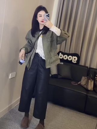萱贝纯复古收腰显瘦长袖短款夹克女2025秋季新款拼皮翻领工装外套#谁穿谁好看系列 #百搭#好物推荐🔥