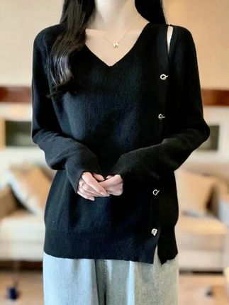 今天穿我的V领长袖针织衫出门,收到了很多人的赞美,感觉超级开心!#V领长袖针织衫 #v领长袖针织上衣 #长袖针织衫 #长袖针织衫女 #v领长袖上衣