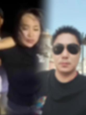 冯静,原籍广西来宾大湾镇人,现籍越南莱州人,因父母收了别人彩礼不愿嫁逃婚,逃到越南遭遇人贩子,被卖到了柬埔寨的金星园区,被金星园区越南籍主管阮依豪所救,后来成为他的女友,在阮依豪被捕后曾想要给她百万让她远走高飞,然而她拿到钱后并没有跑,而是拿着这些钱打通关系,终于让她打听到阮依豪会在这一天出现在法院,她孤身一人拿着枪等在法院门口,于是就出现了视频中的这一幕。 感应了林徽因美到窒息的一段话: “你若拥我入怀,疼我入骨,护我周全,我愿意蒙上双眼,不去分辨你是人是鬼,你待我真心或敷衍,我心如明镜,我只为我的喜欢装傻一程。我与春风皆过客,你携秋水揽星河,三生有幸遇见你,纵使悲凉,也是情。” 致敬!敢爱敢做、重情重义的女神……