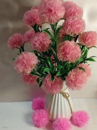 不是鲜花买不起,而是手工更有性价比#我的手工作品 #手工花 #有喜欢的吗 #手工花制作 #漂亮吧
