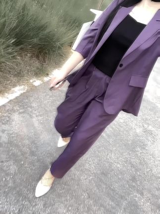 其实男人很聪明,他什么都懂,也什么都会,他知道你为什么生气,也知道怎么你能开心,但他偏偏装作不懂的样子,这是为什么呢?不是你感动不了他,而是他想哄的人不是你!