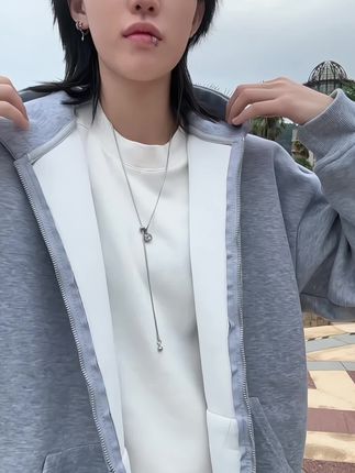 早秋少不了的一件连帽卫衣#卫衣#卫衣推荐#卫衣穿搭