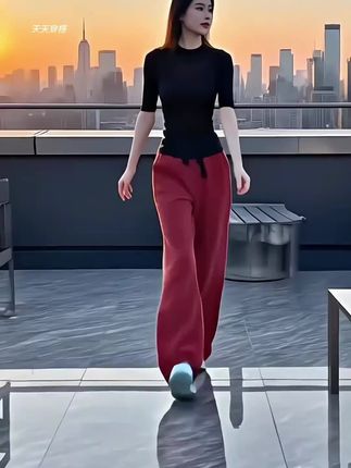 红色休闲裤女夏季2025年新款大码宽松显瘦运动裤直筒阔腿香蕉裤子#夏季新款 #宽松运动裤 #显瘦运动裤 #直筒阔腿裤 #阔腿香蕉裤