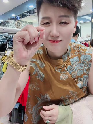 心可以碎,手不能停。该干什么干什么,在崩溃中继续前行,这才是一个成年人的素养!#上热门 #同城好店推荐 #买一送一活动