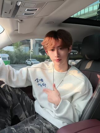 真的帅啊兄弟们#ootd穿搭 #卫衣男 #卫衣穿搭 #男士卫衣