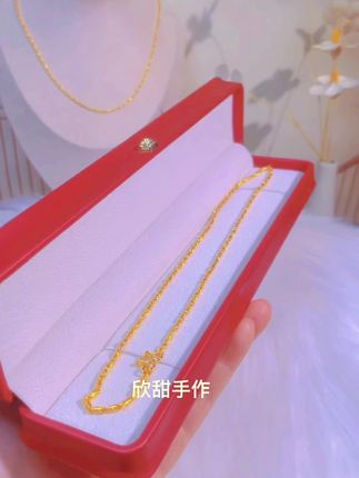 中秋节不光可以买吃的也可也送家人带的项链,她一定会乐开花#竹节项链 #竹节项链节节高升 #男女同款项链 #毛衣链