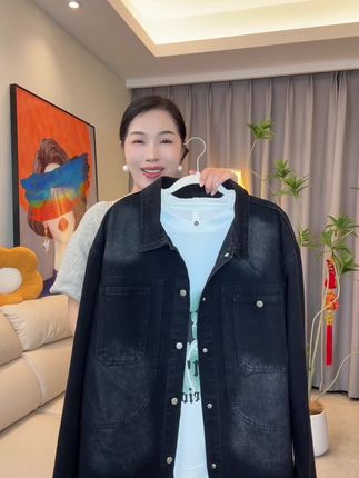 #时尚单品 #潮流百搭 #牛仔外套 #青少年服饰