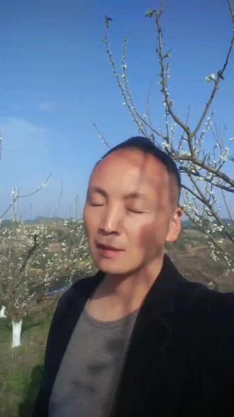 故土难离,乡梓情深。故乡永远是最深的乡愁,乡愁是最好的眷恋,请不要把故乡当作他乡❤️❤️当你某一天在外面心累了的时候老家能包容下你……