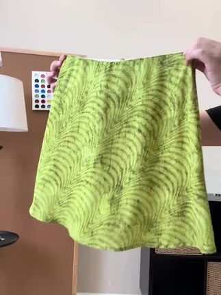 小清新森系绿色条纹半身裙2025夏季时尚洋气减龄高级感短裙女