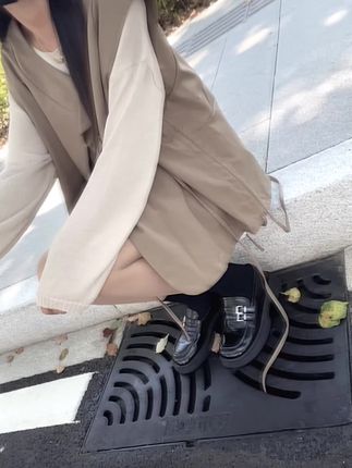 放弃我的人,没关系,是我配不上你,爱我的人,谢谢你,我会好好珍惜,讨厌我的人,那请你继续 没办法我就这脾气,我就是我,不喜欢花言巧语,喜欢实实在在,也许你很牛,但我未必会理你。#穿搭