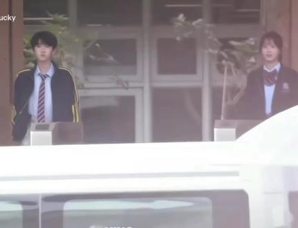 #我的少年时代二 #时代峰峻#tf家族四代 #热门
我真求你了时代峰峻