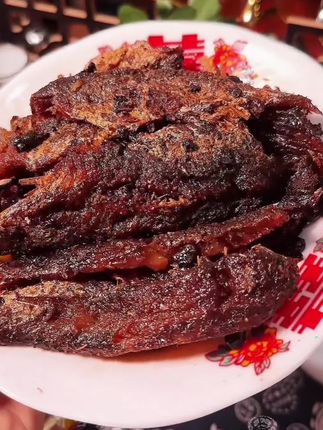 老品牌,甘竹牌鲮鱼豆鼓罐头,还是小时候的那个味道,没胃口的时候来上一罐配面配粥或者炒油麦菜都超好吃#罐头鱼 #特产美食 #下饭神器 #妈呀太香了#好吃到停不下来