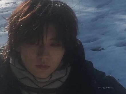 我们俩个在一起才能产生非常美好的的一个丁达尔效应 #张子墨 #生日快乐 #想对你说的话 #双向奔赴 @张子墨Piano