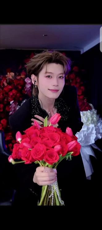 情人节快乐~宝宝!@孙恩盛 奈菜99~
#恩盛723 #孙恩盛 #情人节