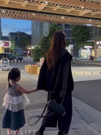 #韩系穿搭 #休闲减龄 #发现中秋好礼