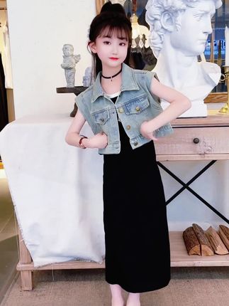 #我要上热门【伊美】女童夏装套新款儿童女孩牛仔马甲夏季小孩吊带裙两件套#夏季穿搭 #高品质童装 #女童穿搭 #生女儿就是用来打扮的