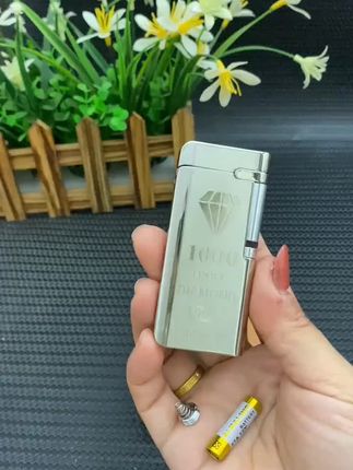 新款可以更换电子的打火机#没电了可以更换电池咯#打火机#男人简单的快乐
