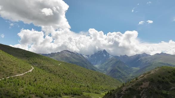 改了三次的目的地婚礼微电影成功交付啦 #目的地婚礼 #旅行结婚 #婚纱花絮 #丽江旅拍 #目的地婚礼MV