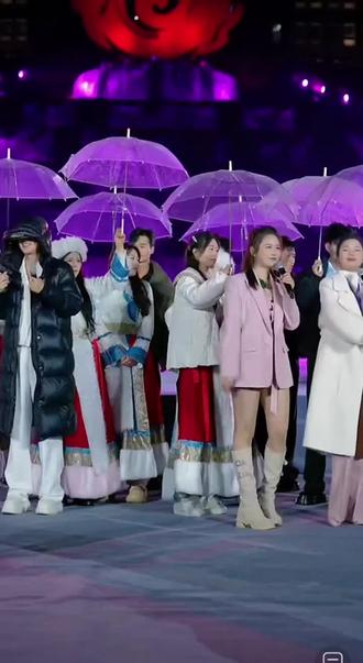 哈哈,三妹唱歌直接让人笑开怀😂
#直播录屏分享 直
@豆豆吃不饱 .【758团队招人】
@游子228
@三妹(贵州农产品宣传大使)