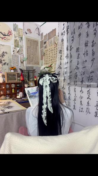 斗胆画一下语文课本插图 北冥有鱼 其名为鲲 #北冥有鱼其名为鲲 #上热搜 #语文笔记 #国画 #初中语文