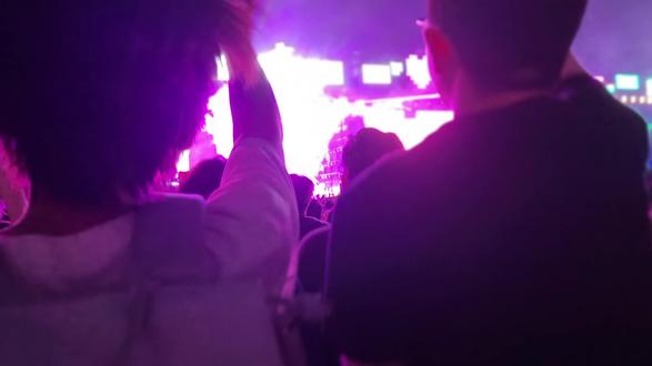 #梅卡德尔 #迷恋 2025年5月,东莞虎门公园。#草莓音乐节#东莞