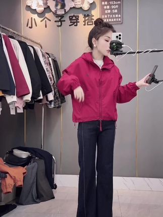 秋新款连帽短款小个子下摆抽绳休闲长袖冲锋衣外套女
