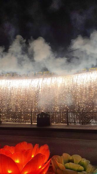 #创意空间设计 #光影艺术 #城市烟火气 郭峪古城冷焰火