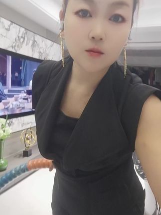 你都不知道瘦下来后的好处到底有多好,网上衣服随便买,几十块的穿在身上照样好看#呼啦圈转起来