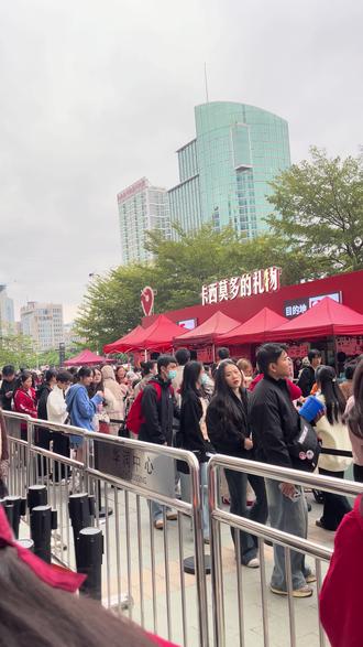 南宁卡西最后一天了!! 还有想带的,速度找我了,要不然只能等深圳场啦!!#华晨宇 #华晨宇yu #华晨宇火星演唱会 #卡西莫多的礼物